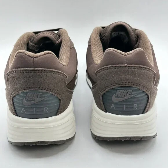 Women's Nike Air Max Solo Baroque Brown  Sneakers FN0784-200 Size 10 - Picture 5 of 11